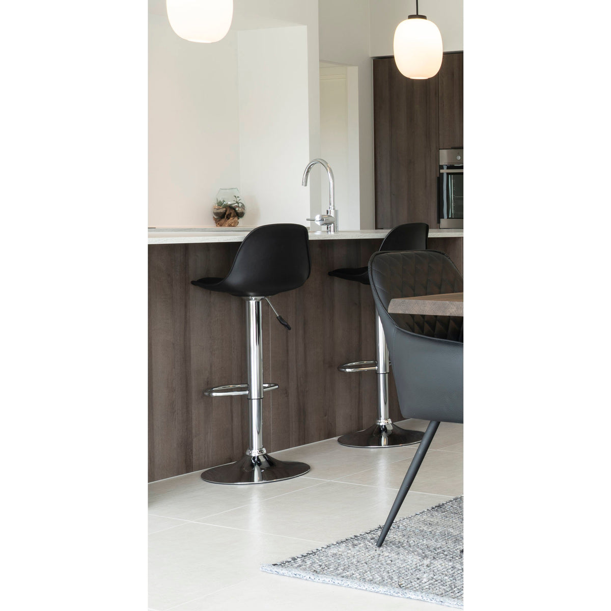 Fiona Barstuhl 2er-Set – Kunstleder Schwarz, Beine Chrom – Ansicht 5