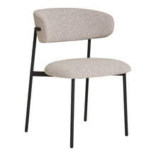 Bea Esszimmerstuhl 2er-Set – Bouclé Sand, Beine Schwarz von Luiva Living