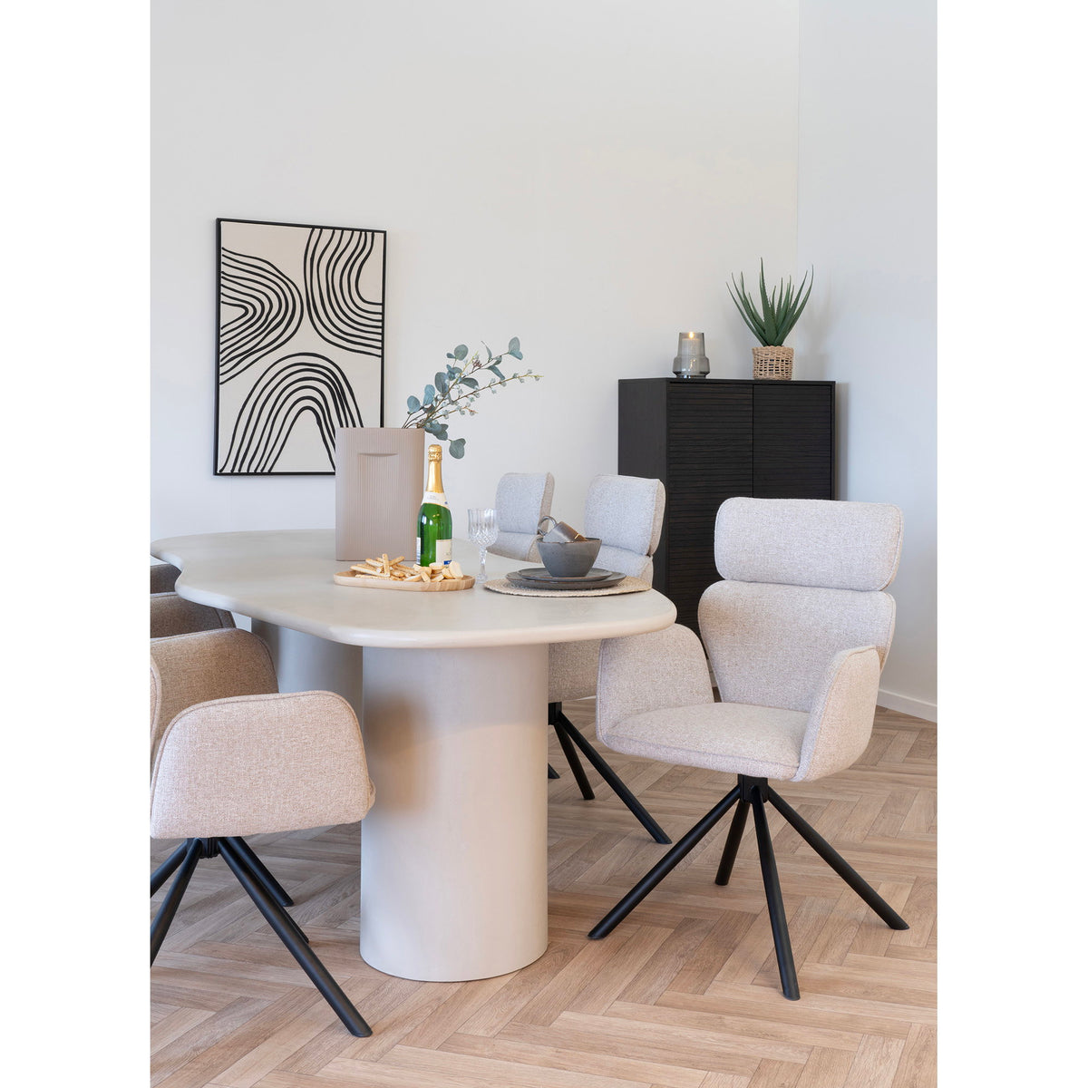 Ria Esszimmerstuhl 2er-Set mit Drehfunktion – Stoff Sand, Beine Schwarz – Ansicht 9