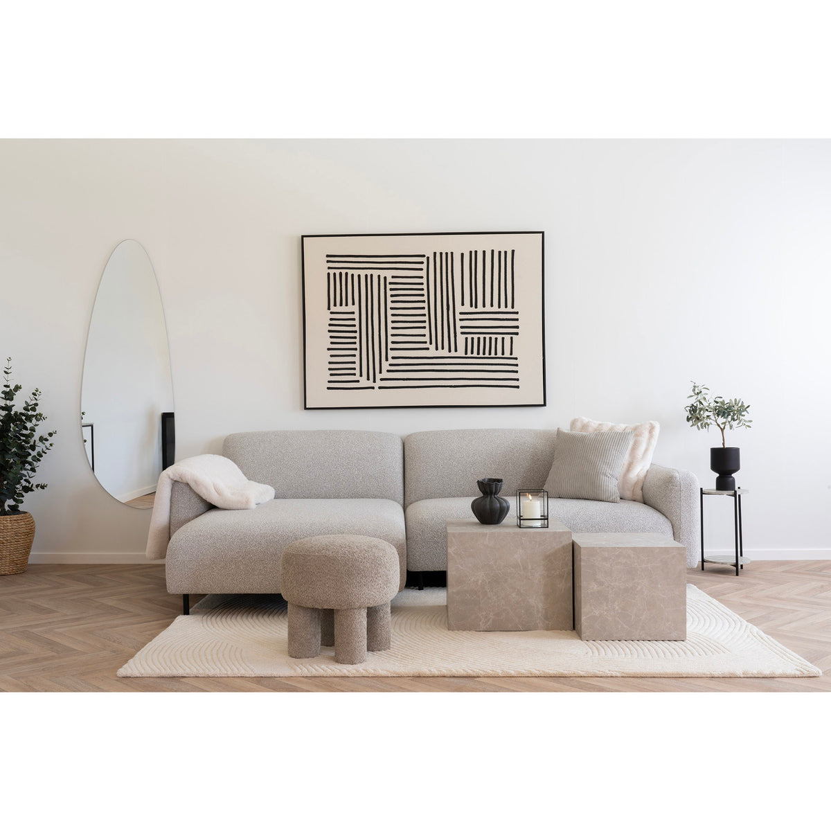 Mona Sofa mit Récamiere links – Bouclé Hellgrau – Ansicht 4