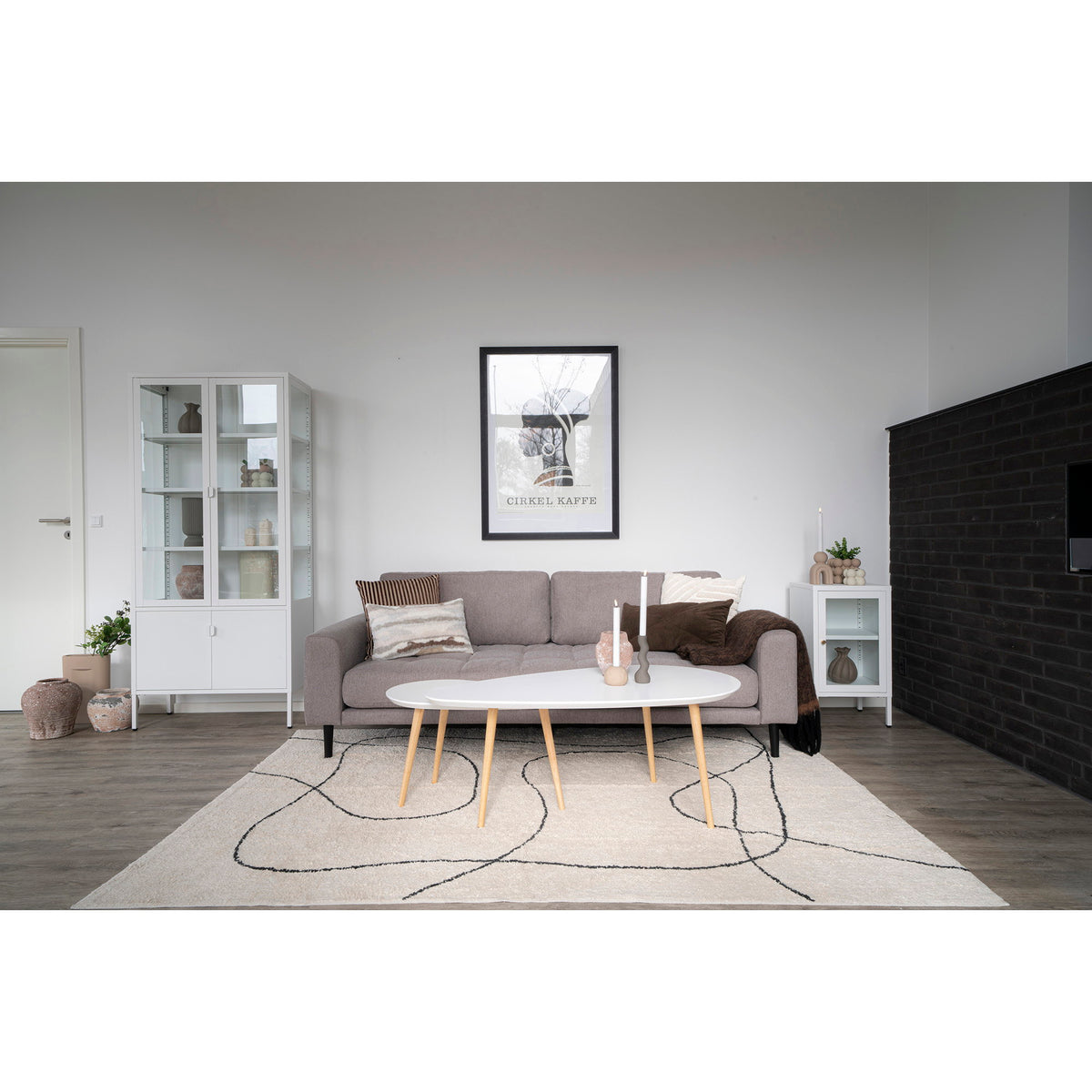 Ugo 3-Sitzer-Sofa – Steingrau, Beine Schwarz – Ansicht 3