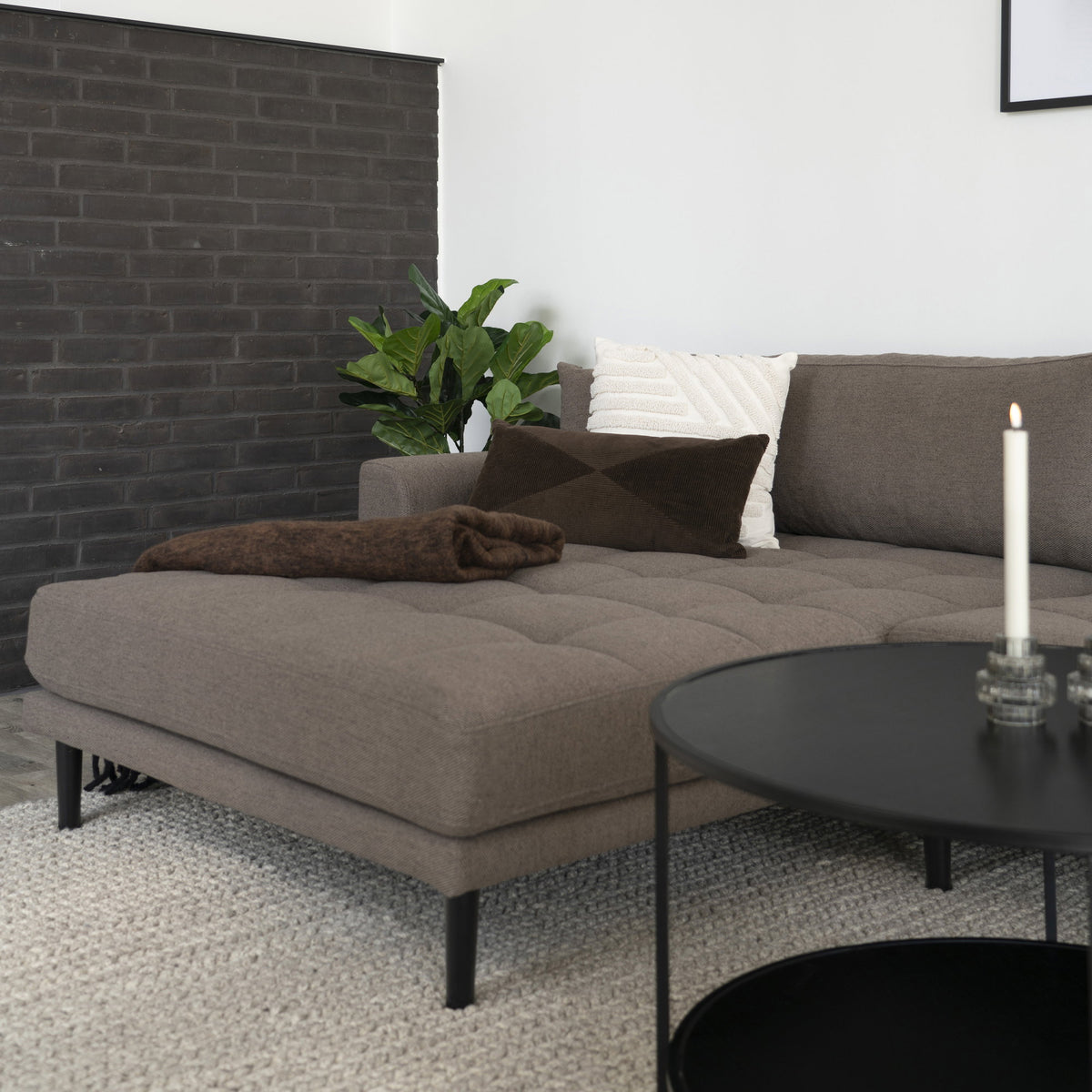 Ugo Sofa mit Récamiere links – Braun, Beine Schwarz – Ansicht 5