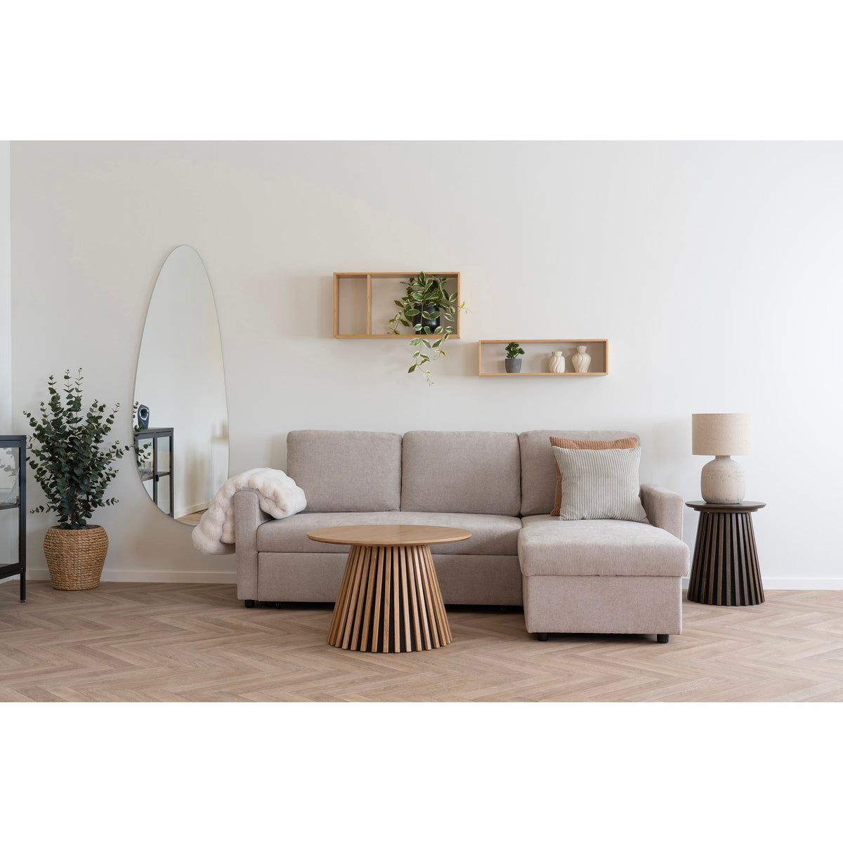 Rune Schlafsofa mit Récamiere und Stauraum – Dunkelsand, Beine Natur – Ansicht 10