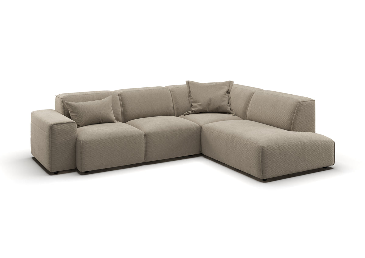 Lund Ecksofa in L-Form in Feincord Sand, Ecke rechts – mit Dekokissen