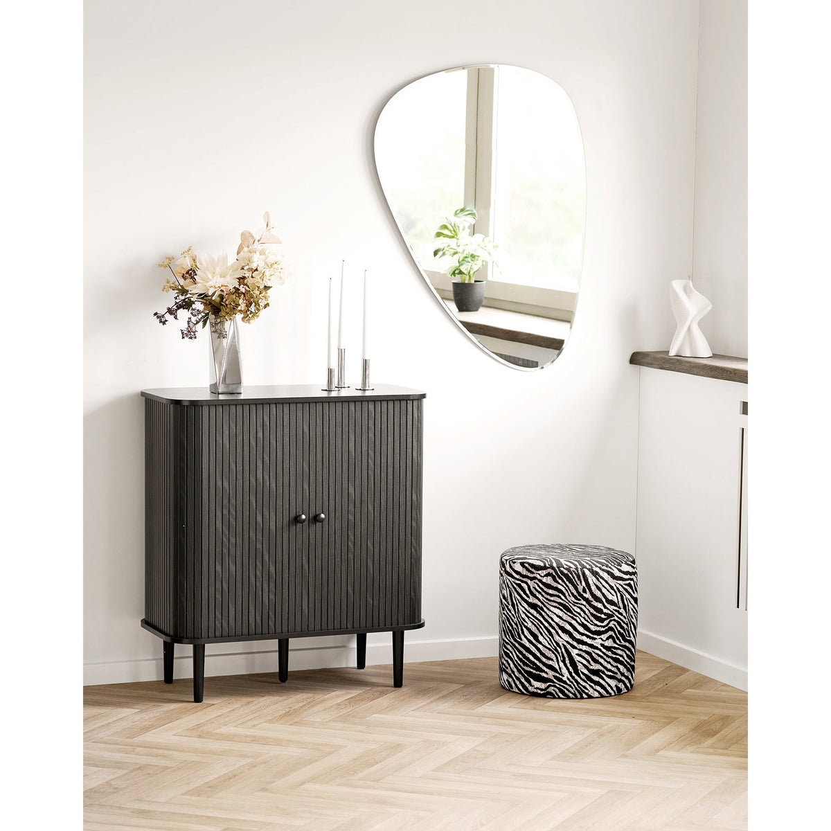 Hedda Pouf – Jacquard Schwarz/Weiß, ø 40 × 40 cm – Ansicht 5