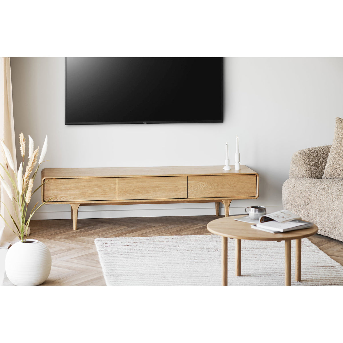 Carla Couchtisch rund – Eiche Natur, ø 70 × 40 cm – Ansicht 5