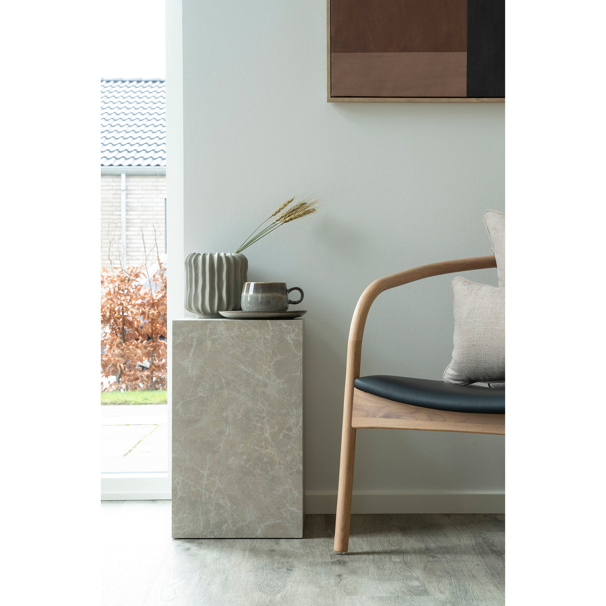 Alea Beistelltisch – Marmoroptik Beige, 30 × 30 × 50 cm – Ansicht 3