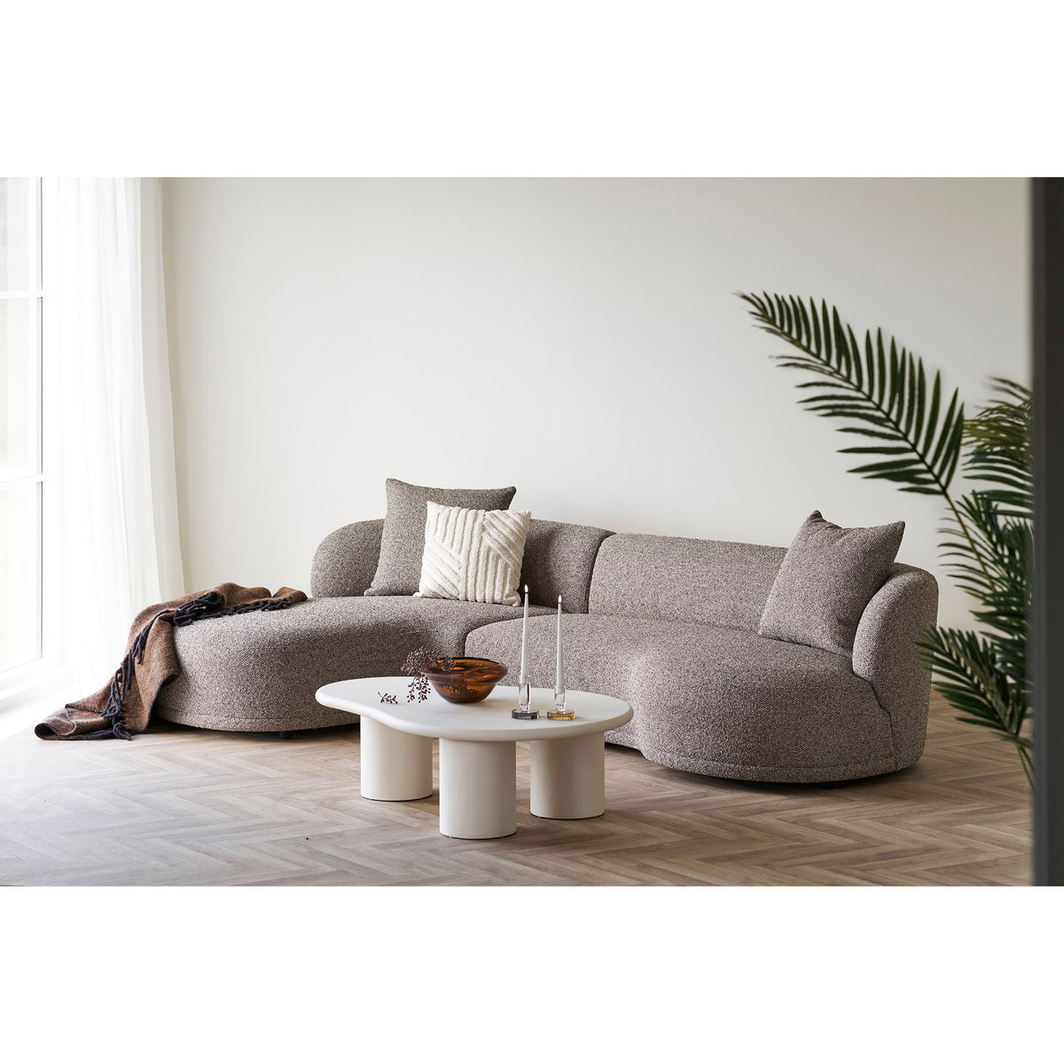 Gabriel Couchtisch – Zementoptik Cremeweiß, 80 × 120 × 35 cm – Ansicht 4