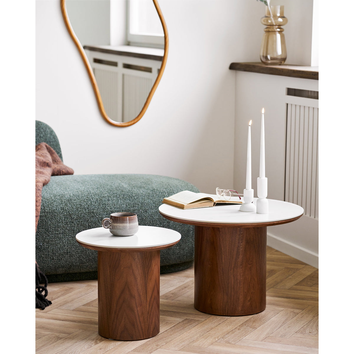 Klara Couchtisch rund – Keramik/Eschenfurnier Weiß/Dunkelbraun, ø 60 × 42 cm – Ansicht 7