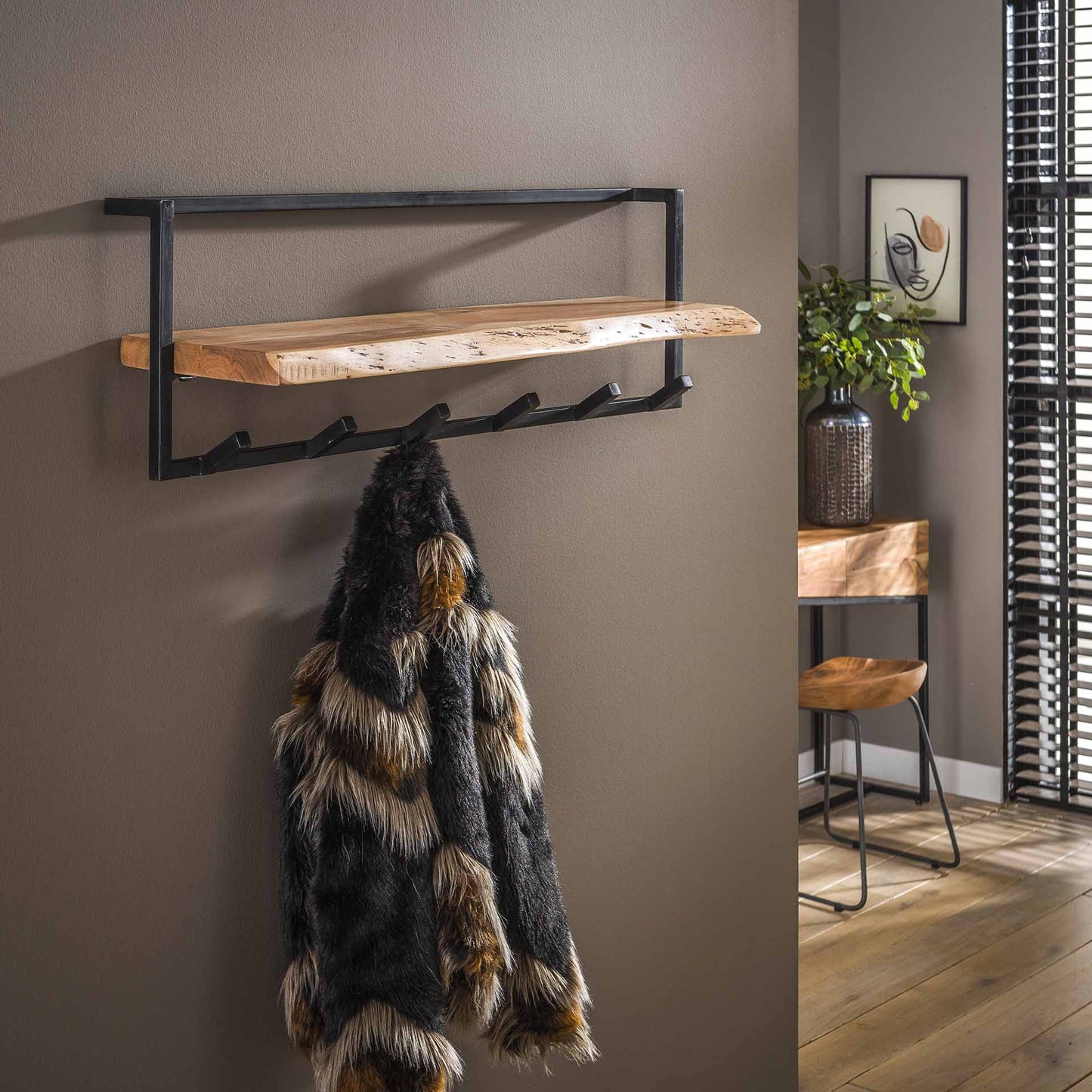 Garderobe edge brett  6 Haken