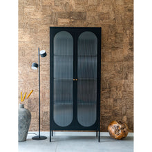 Carl Vitrine mit 2 Riffelglastüren – Stahl Schwarz, 80 × 35 × 180 cm – Ansicht 5