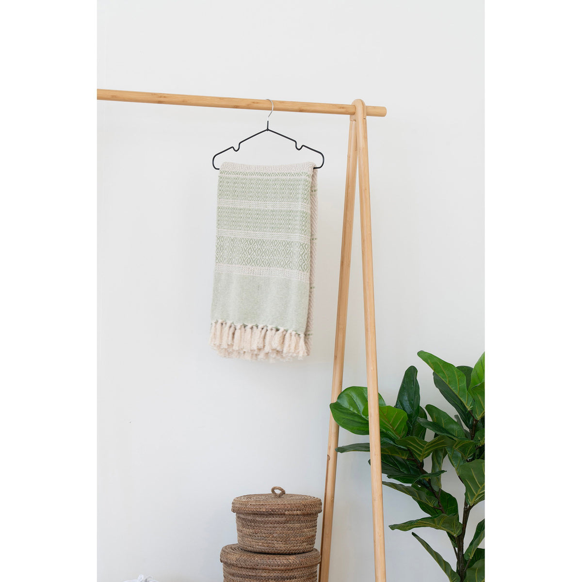 Inka Kleiderständer – Bambus Natur, 104 × 46 × 164 cm – Ansicht 8