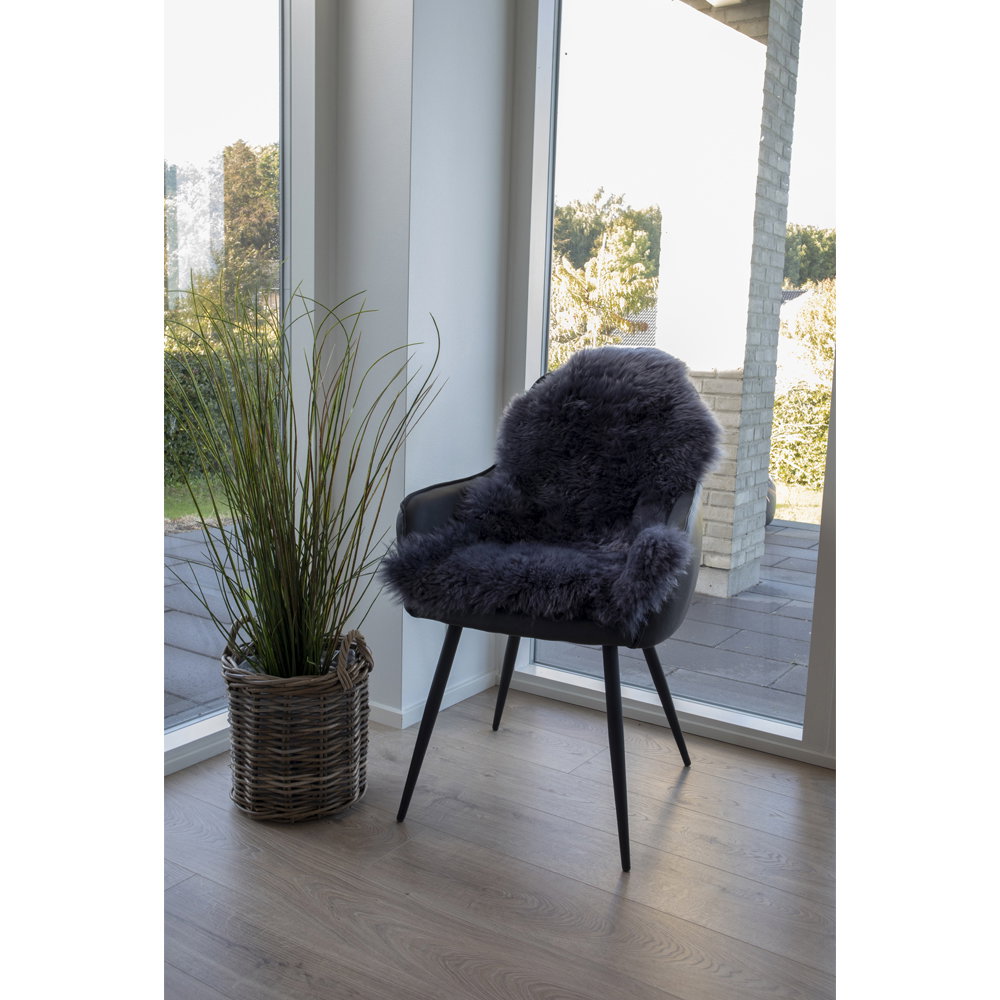 Lammfell – Grau, 50 × 85 cm – Ansicht 2
