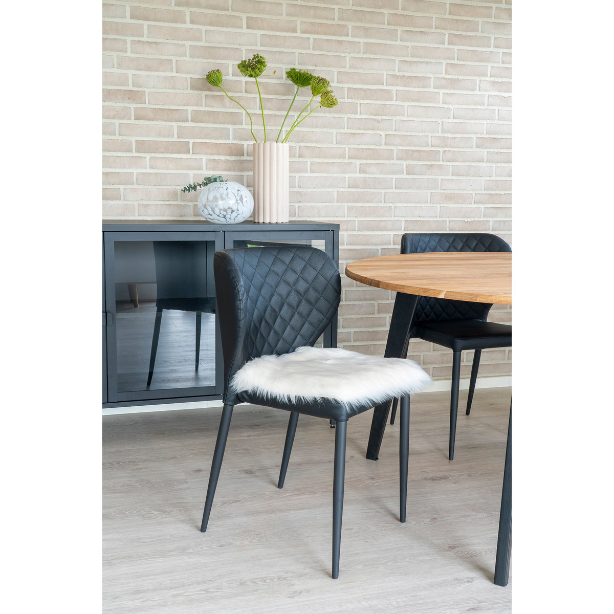 Sitzauflage in Lammfell-Optik – Elfenbein, 40 × 40 cm – Ansicht 2