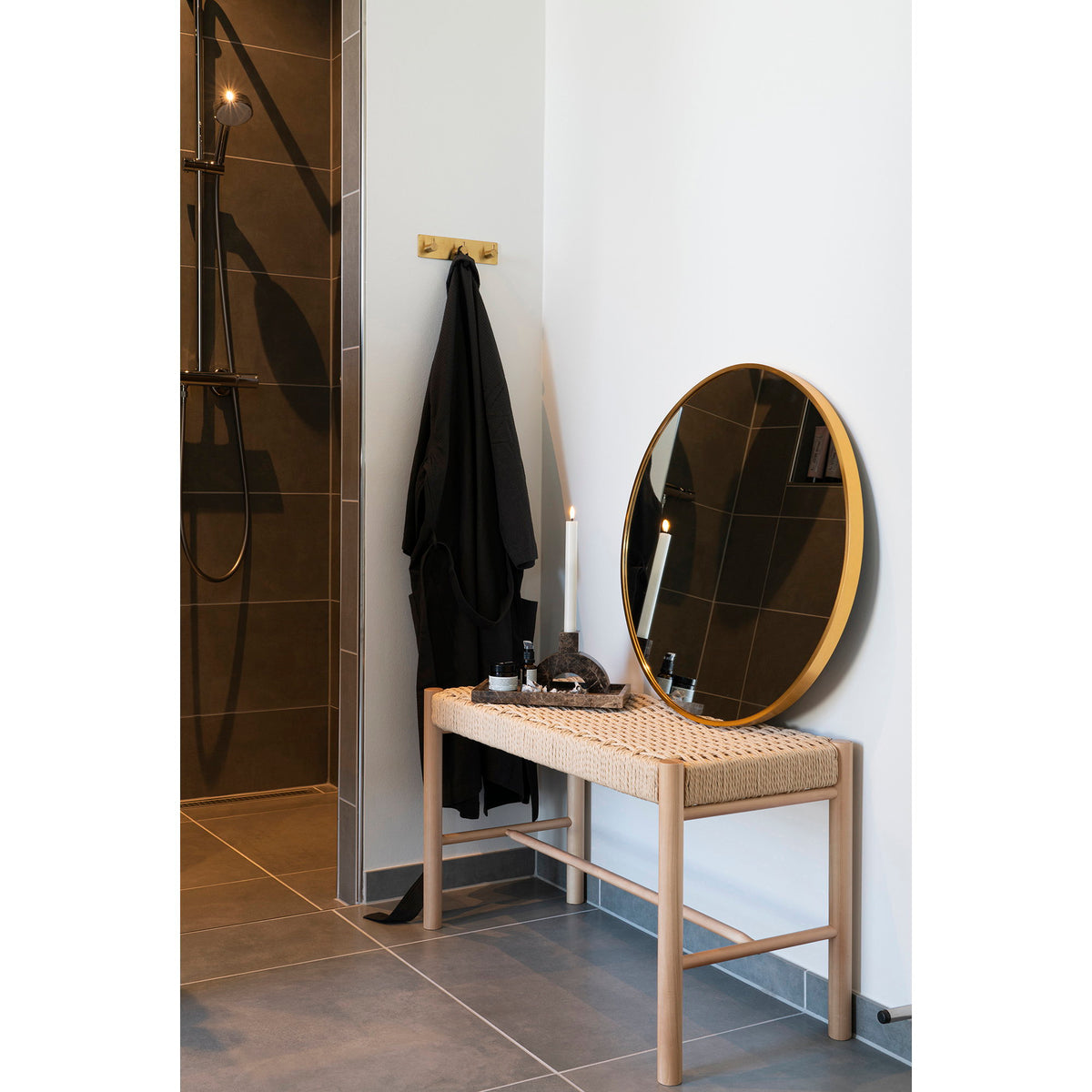 Tamme Wandspiegel rund – Aluminium Messingoptik, ø 60 cm – Ansicht 4