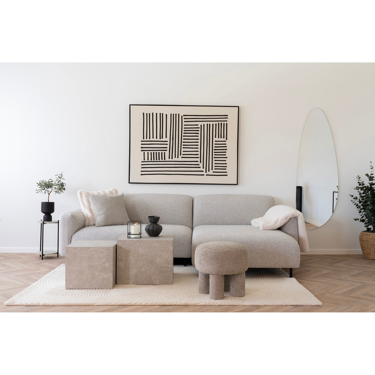 Georg Wandspiegel in organischer Form – Glas, 57 × 160 cm – Ansicht 8