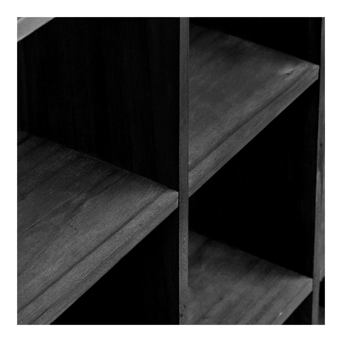 Sascha Wandregal – Kiefer Schwarz, 46 × 10 × 46 cm – Ansicht 3
