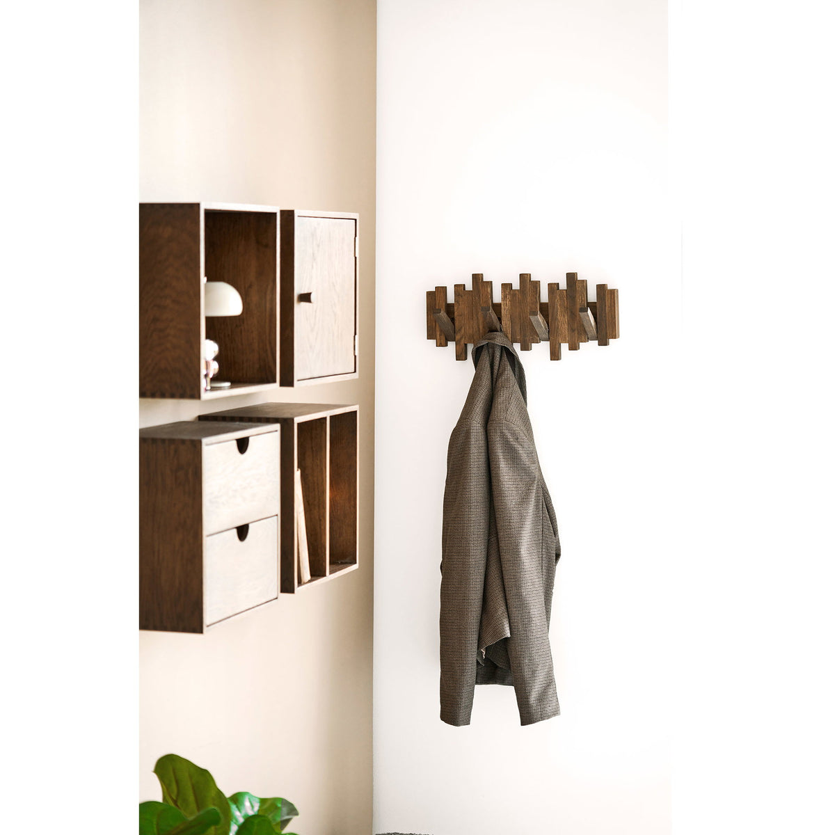 Maja Wandgarderobe – Eiche Dunkelbraun, 40 × 18 cm – Ansicht 6
