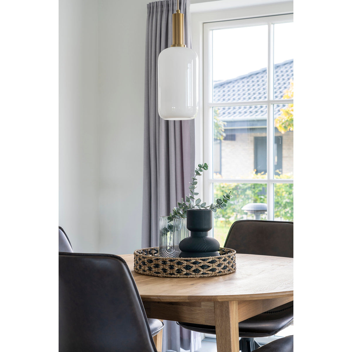 Brisa Tablett – Seegras Natur/Schwarz, ø 38 cm – Ansicht 6