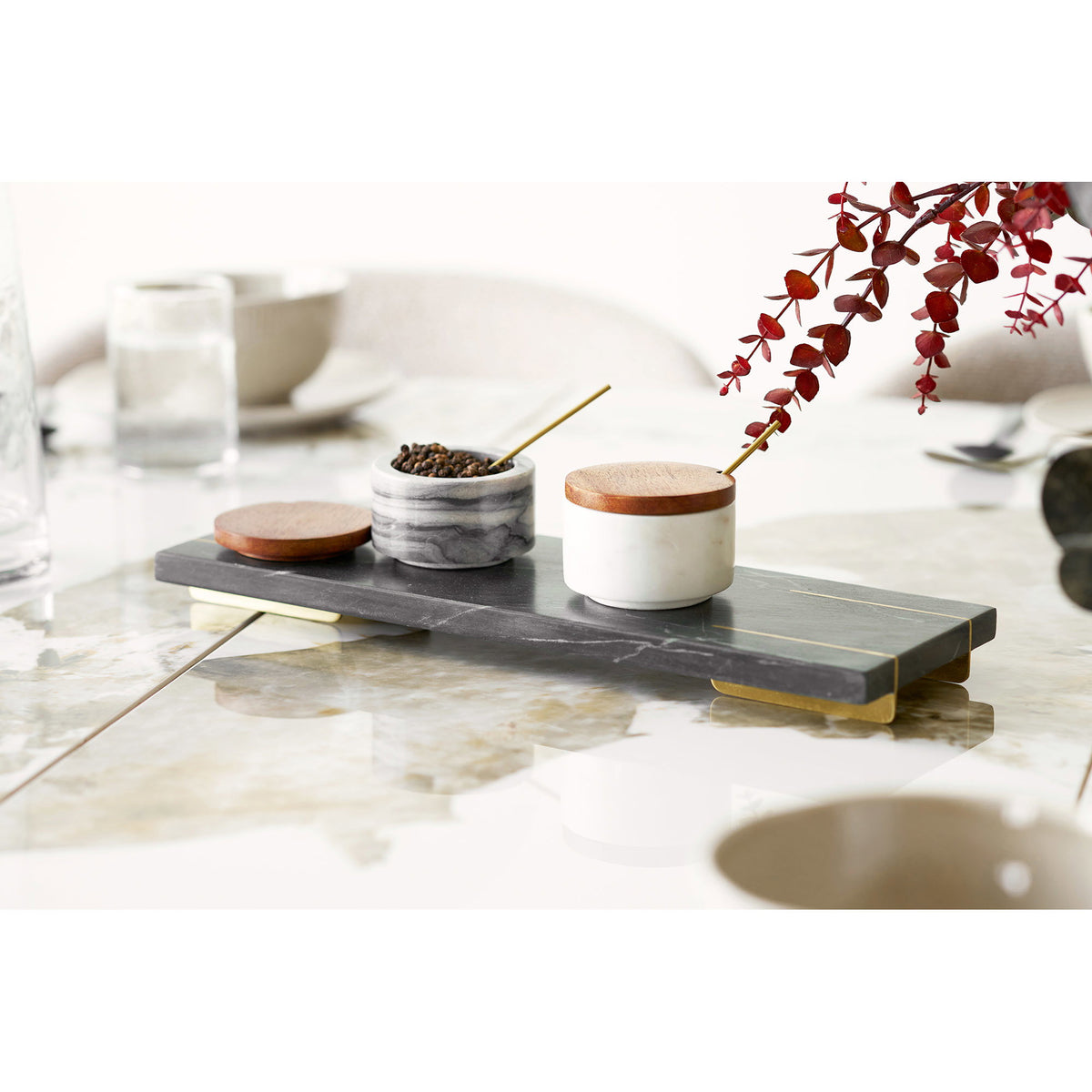 Evelin Tablett – Marmor Schwarz/Messing, 38 × 12,5 cm – Ansicht 5