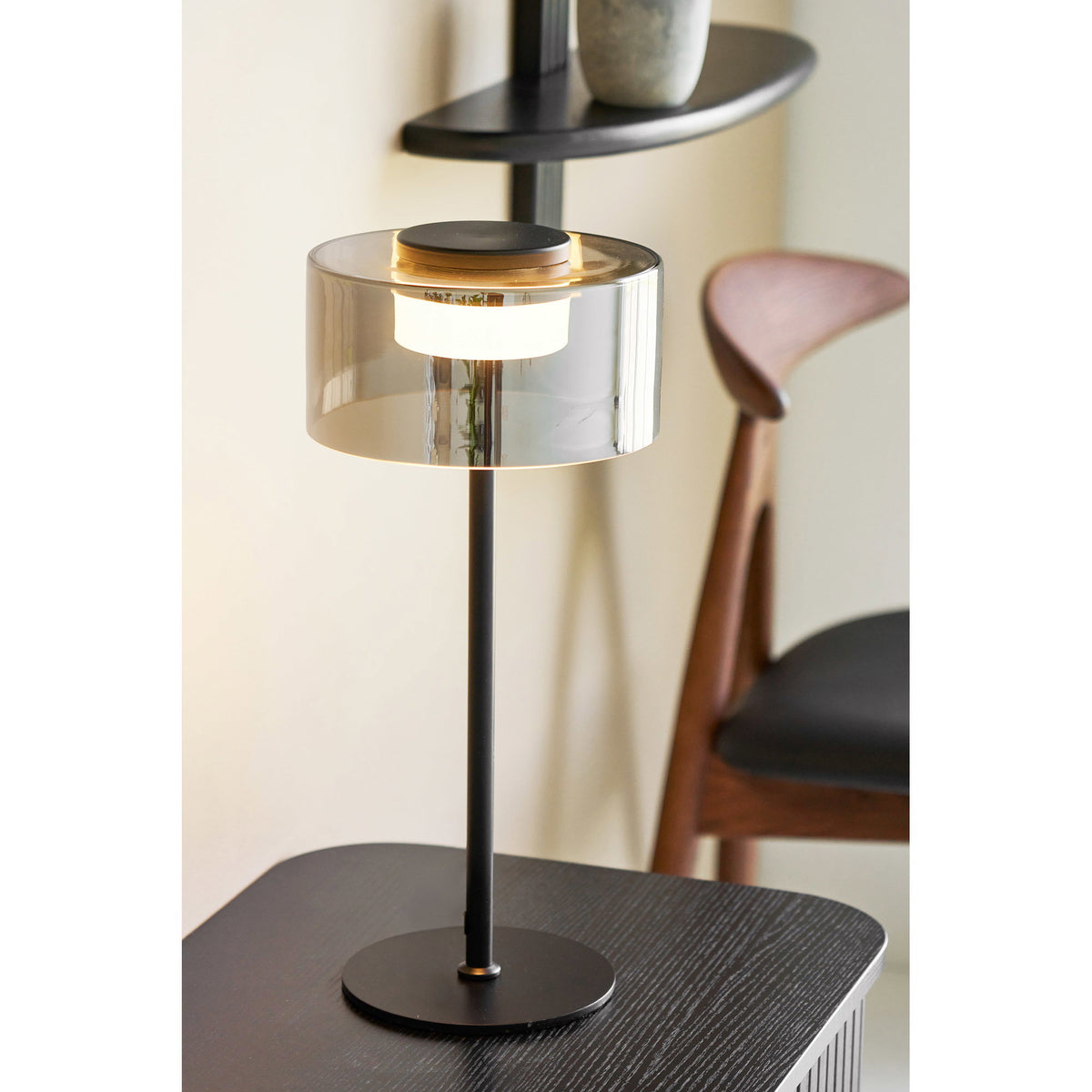 Juli LED-Tischleuchte – Stahl/Glas Schwarz/Klar – Ansicht 5