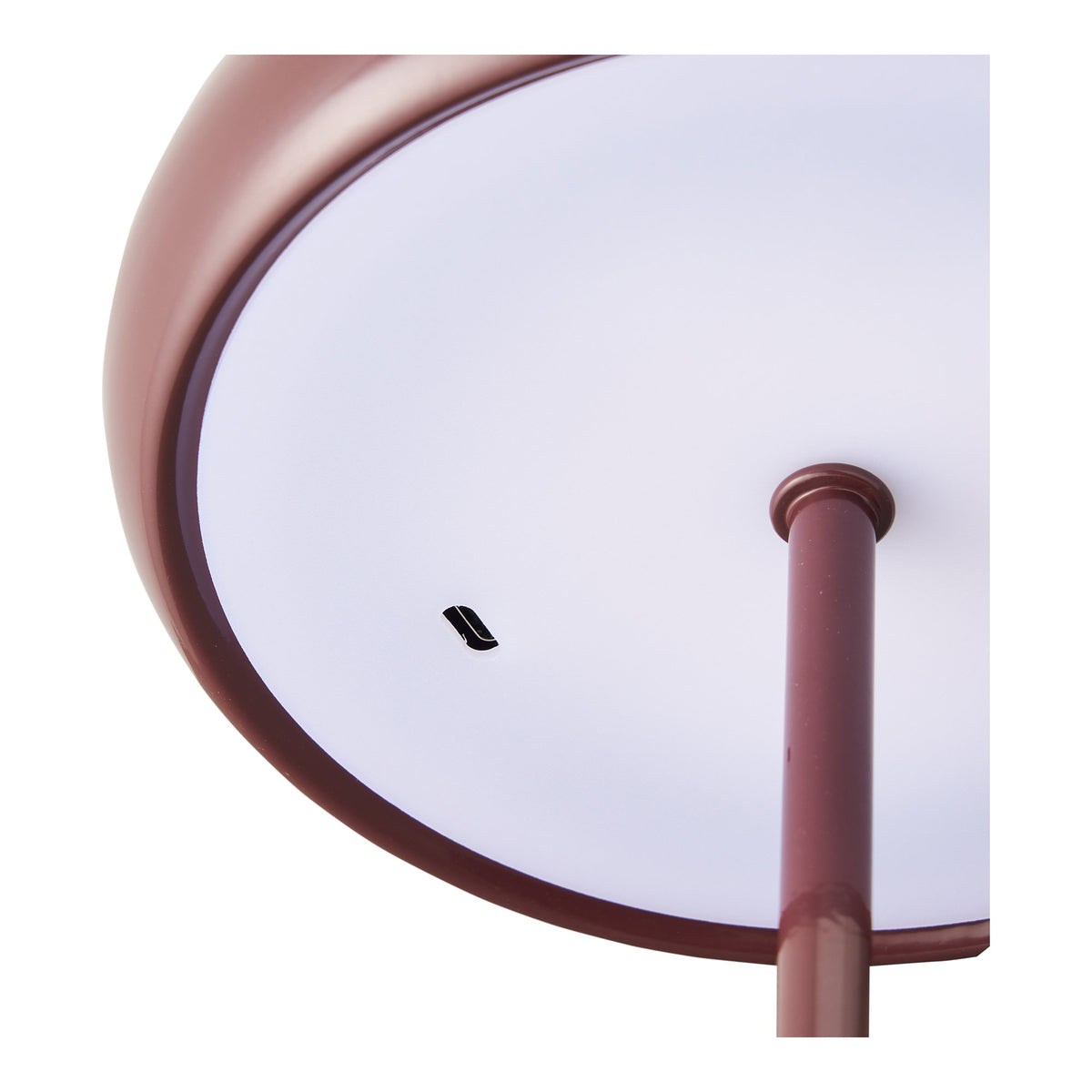 Madita Tischleuchte, akkubetrieben – Metall Bordeaux, ø 16 cm – Ansicht 5