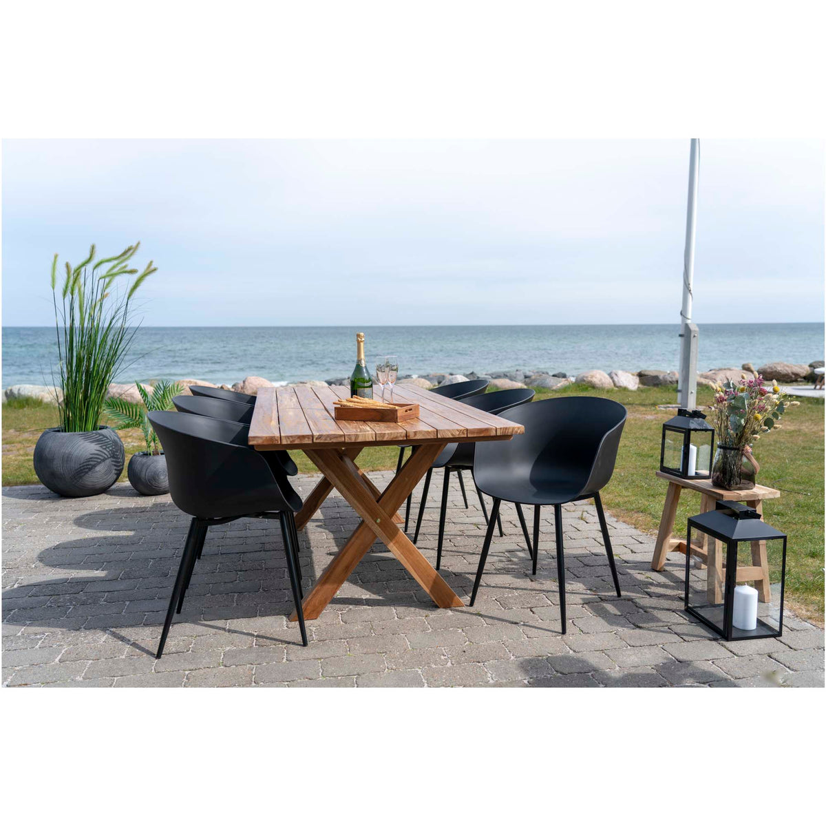 Ulla Gartenstuhl 2er-Set – Polypropylen Schwarz, Beine Schwarz – Ansicht 6