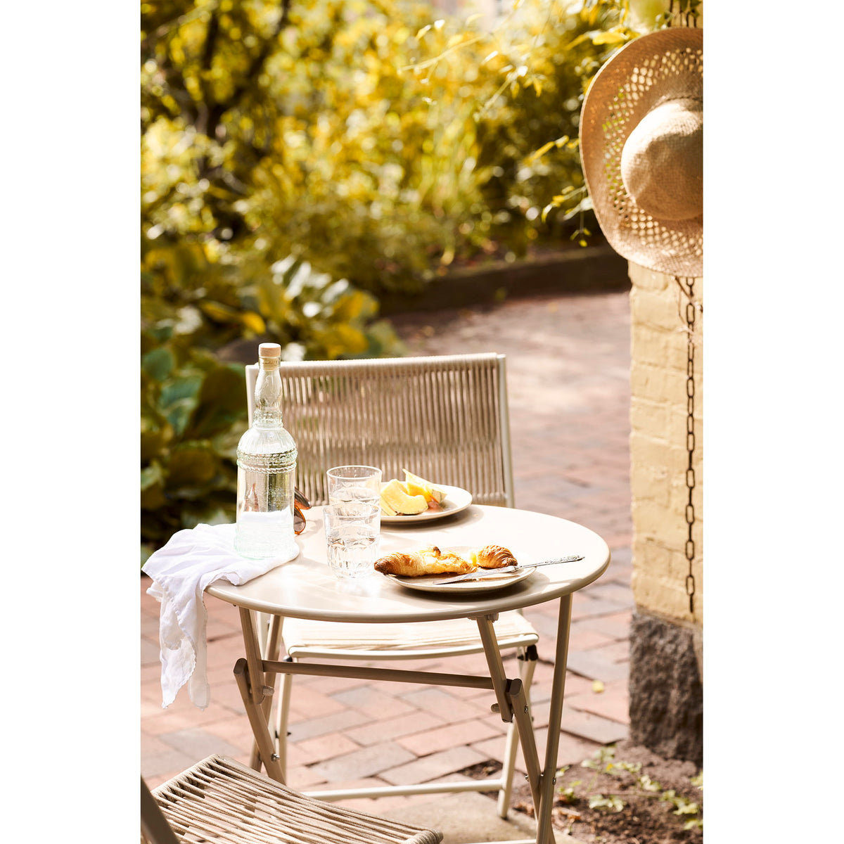 Ragnar Bistro-Set mit Tisch und 2 Stühlen – Polyester/Stahl Taupe – Ansicht 11