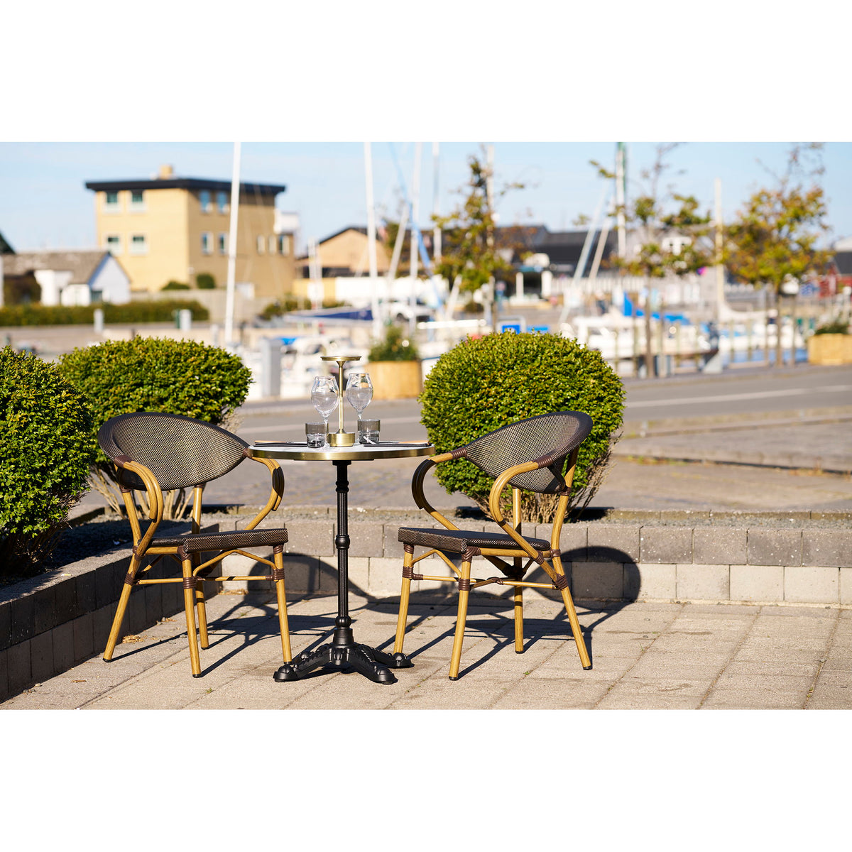 Garten-Bistrotisch rund – Gusseisen, Marmoroptik Weiß mit Goldrand, Beine Schwarz, ø 60 cm – Ansicht 8
