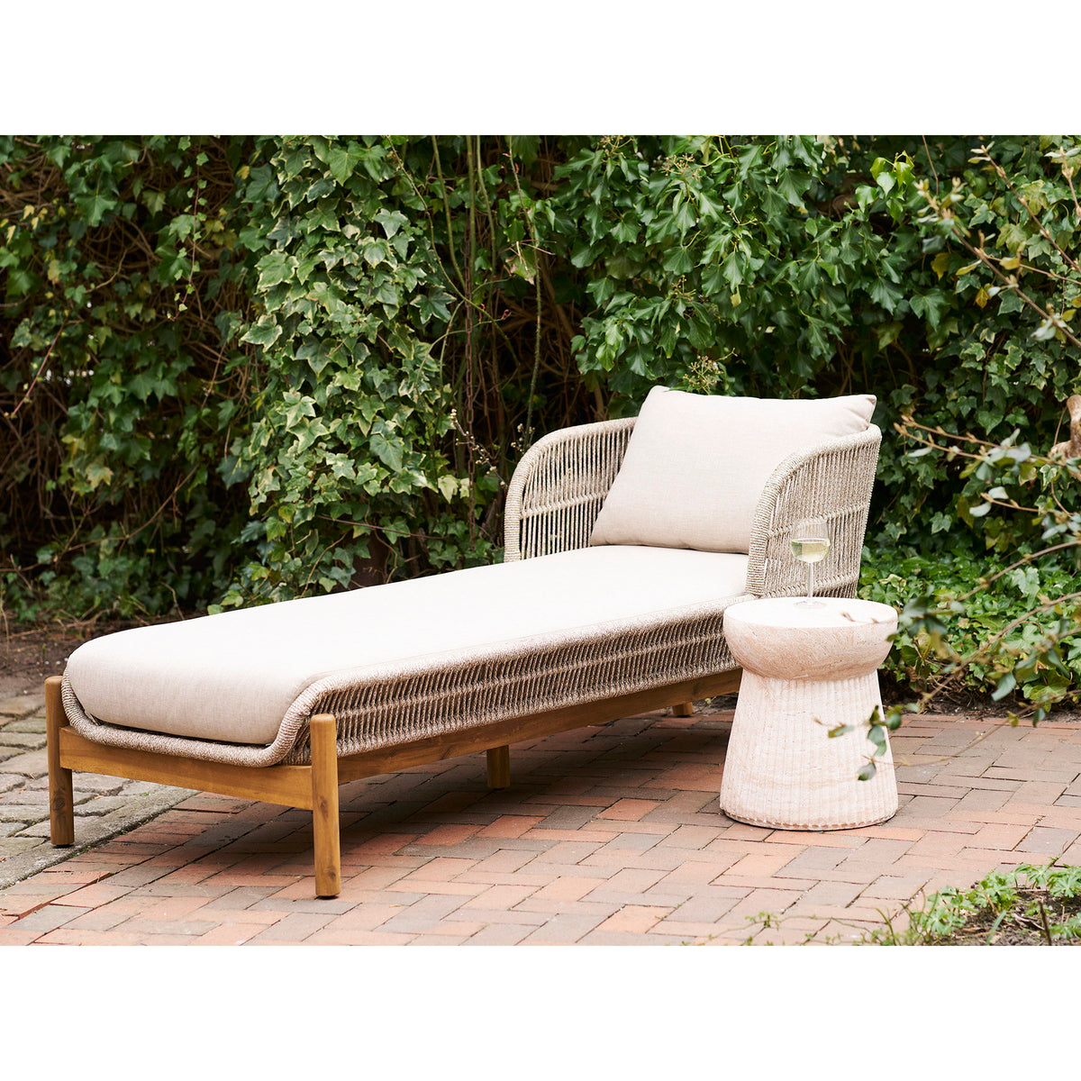 Jette Garten-Beistelltisch rund – Fiberclay Natur, ø 37 × 43 cm – Ansicht 2