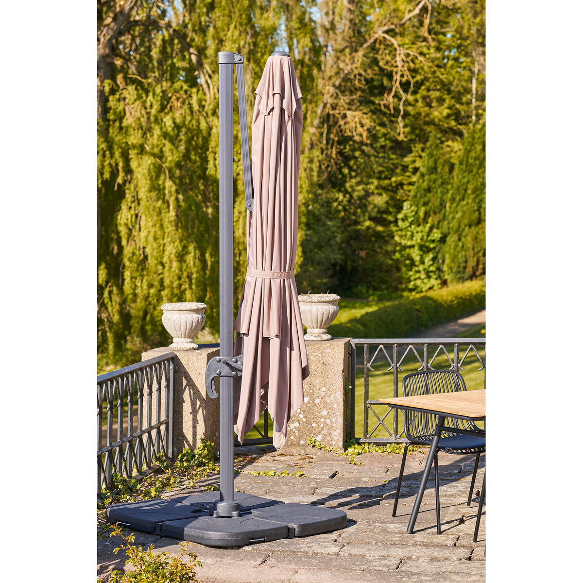 Tara Ampelschirm inkl. Schirmständer – Polyester Sand, 295 × 295 cm – Ansicht 9