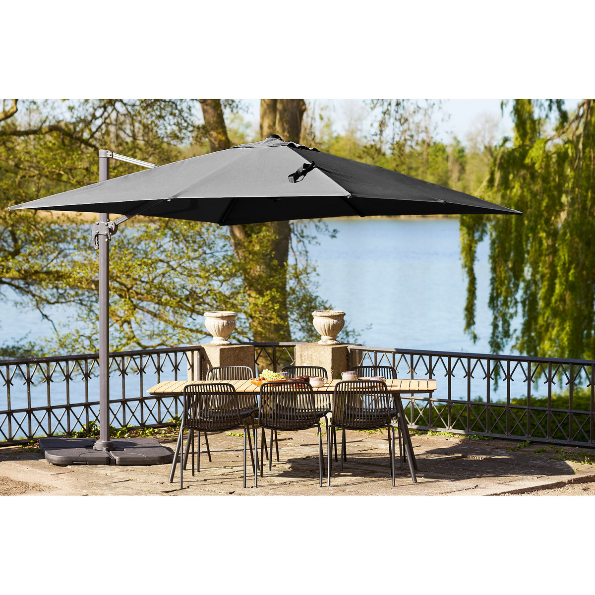 Tara Ampelschirm inkl. Schirmständer – Polyester Schwarz, 295 × 295 cm – Ansicht 6