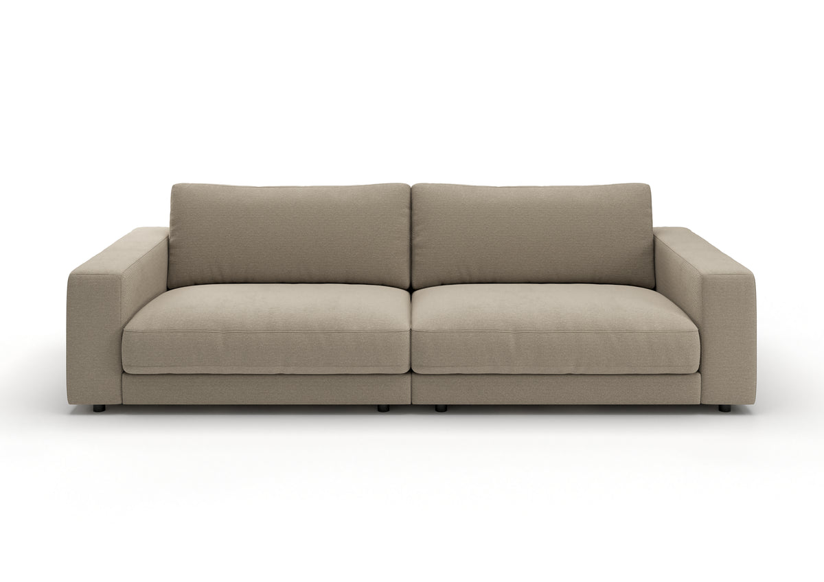 Skagen 3-Sitzer-Sofa in Feincord Sand – Ansicht von vorn