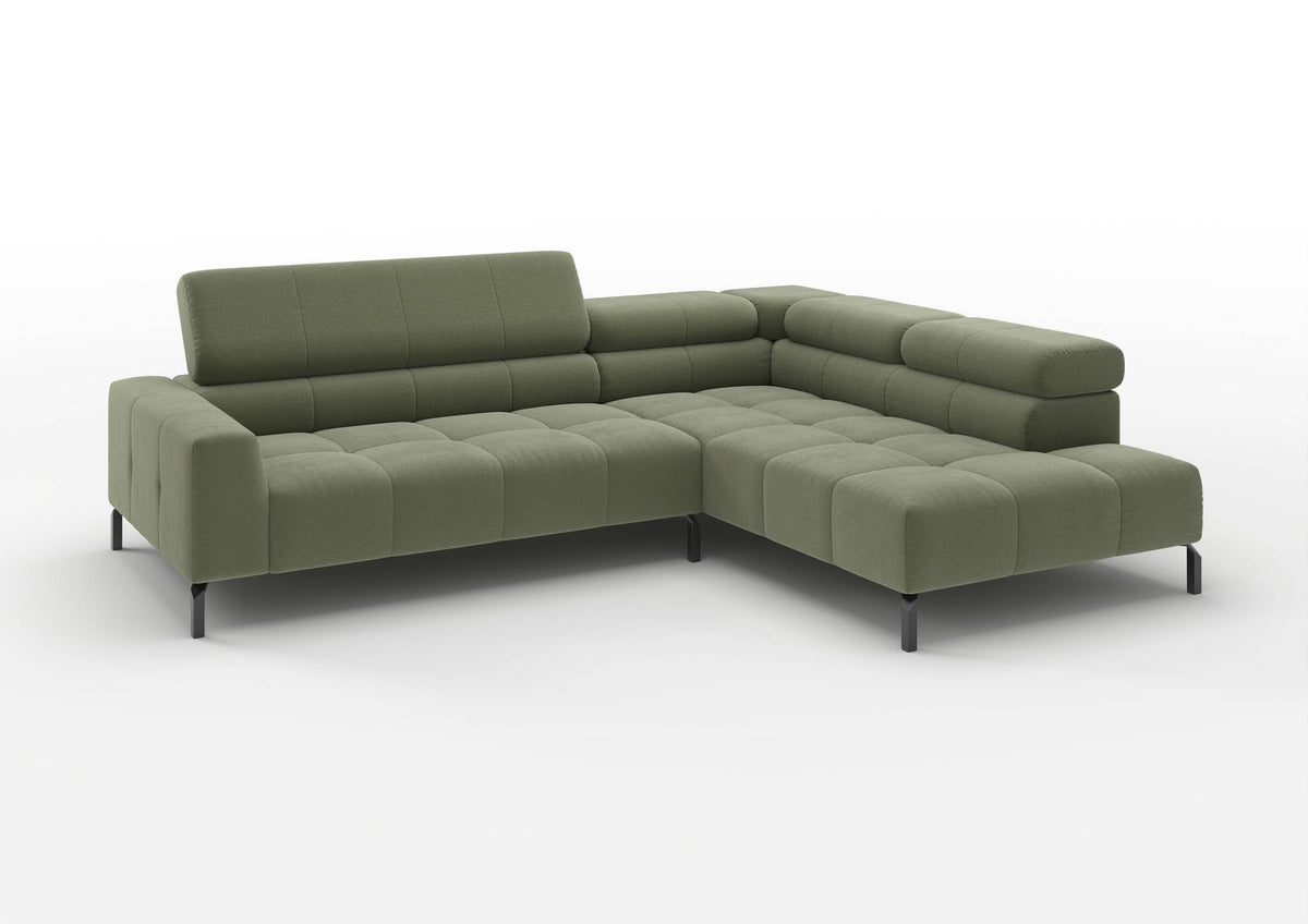 Kalmar Ecksofa in L-Form in Feincord Oliv, Ecke rechts – mit hochgestelltem Kopfteil
