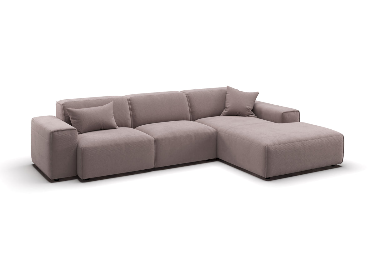 Lund Ecksofa mit Ottomane in Feincord Altrosa, Ottomane rechts – mit Dekokissen